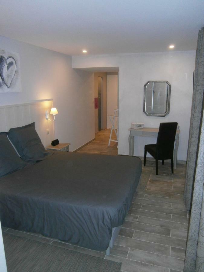 Les Jardins De Soulane B&B - Adults Only Belcastel-et-Buc Zewnętrze zdjęcie